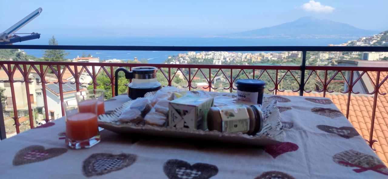 ויקו אקוונסה Margherita House Sorrento מראה חיצוני תמונה